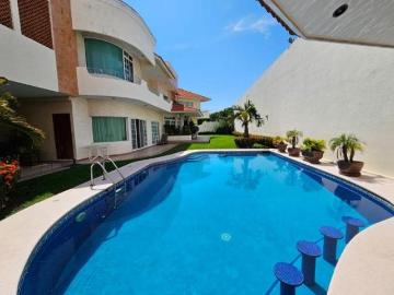 Casa con 4 recámaras en venta, 996 m² superficie de terreno, Costa de Oro