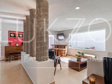Casa con 565 m² superficie de terreno, 4 recámaras en venta en Tzompantle Norte