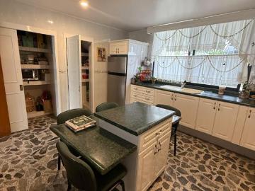 Casa con 5 recámaras y 260 m² superficie de terreno en venta en Marfil