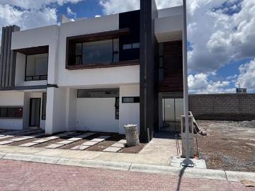 Casa con 5 recámaras EN VENTA PACHUCA, CON RECÁMARA EN PLANTA BAJA