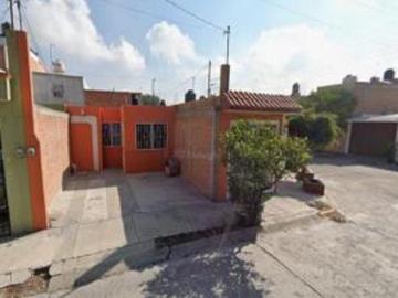 Casa con 100 m2 de terreno y 2 recámaras en venta, Rinconada de Valle Dorado