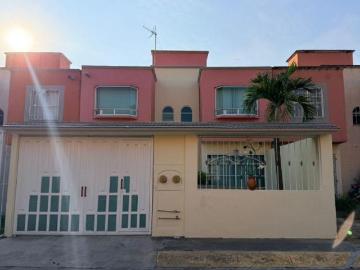 Casa con 100 m² superficie de terreno y 3 recámaras en venta, Paseos del Río