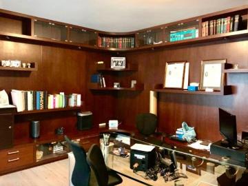 Casa con 1, 165m² en venta y renta, 4 recámaras, Hacienda de Valle Escondido