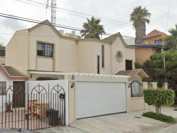 Casa con 259 m² superficie de terreno y 3 recámaras en venta, Costa Dorada
