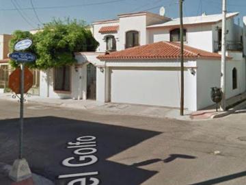 Casa con 270 m² superficie de terreno, 4 recámaras en venta en Casa Blanca