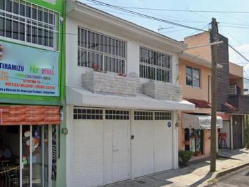 Casa con 3 dormitorios y 125 m² superficie de terreno en venta, Villa Encantada