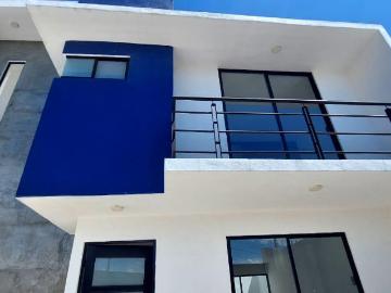 ?Casa con Terraza y 3 Rec?maras! Cochera para 2 Autos | A 5 Min de Plaza Galer?as Tlaxcala