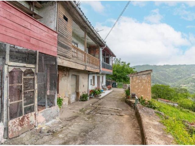 Casa con Terreno adosada San Martin del Rey Aurelio