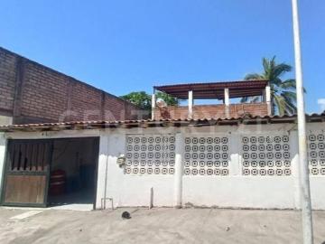 Casa con terreno anexo y vista a Playa Paraiso, Armería, Colima