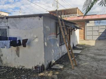 Casa con terreno de venta en manta sector centro