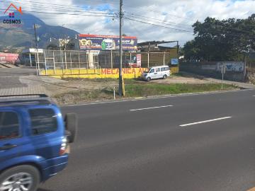 Casa con terreno en Atuntaqui al filo de la pana