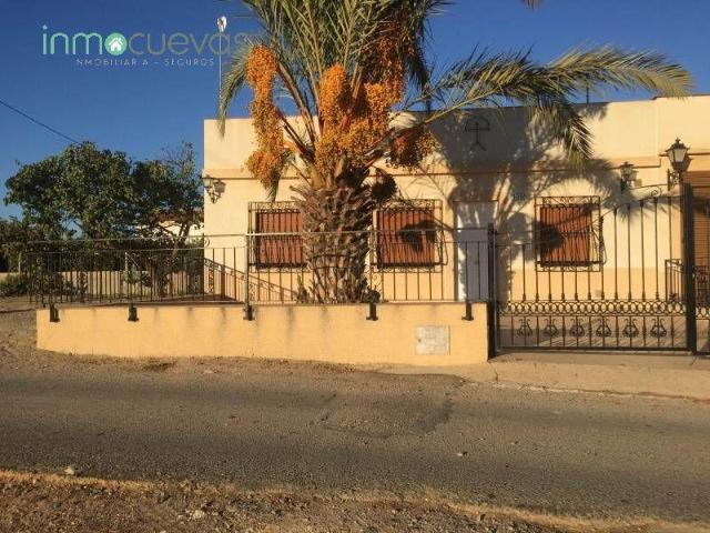 Casa con terreno en alquiler en Antas, Los llanos