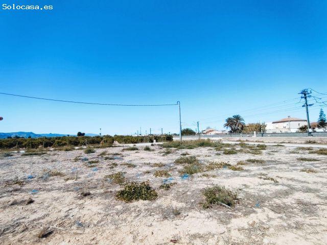 Casa con terreno en Desamparados, Orihuela
