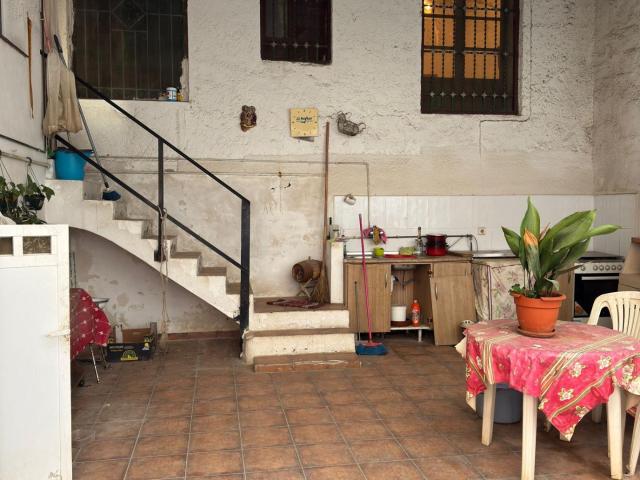 Casa con terreno en Los Ramos