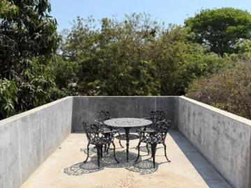 Casa con terreno en Punta Zicatela, Puerto Escondido