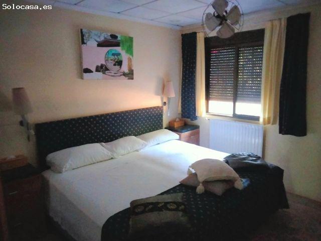 CASA CON TERRENO EN PLENA SIERRA, JUNTO A LA ZONA DE ASSUAN!