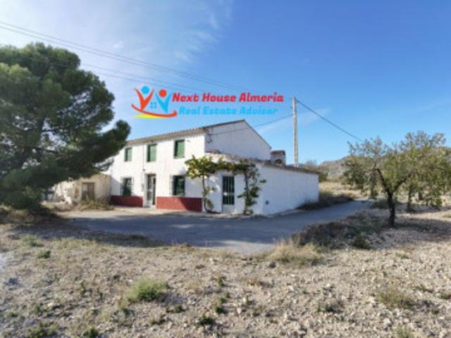 Casa con terreno en venta en Oria, Ogarite
