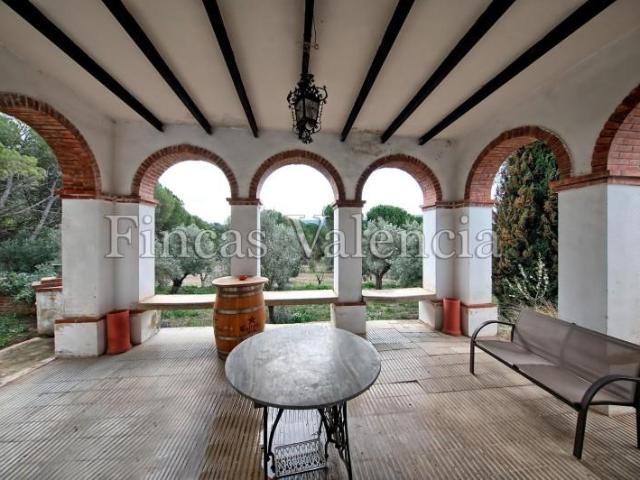 Casa con terreno en venta en Alcoy Alcoi, Barri Batoi Sargento Baradello