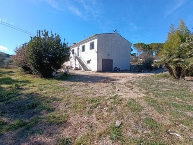 Casa con terreno en venta en Alcoy Alcoi