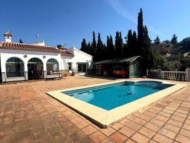 Casa con terreno en venta en Algarrobo, Algarrobo