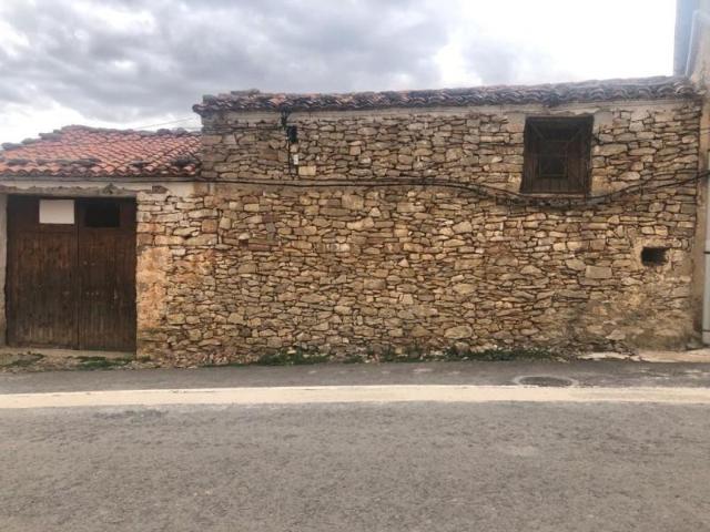 Casa con terreno en venta en Alpuente, Alpuente