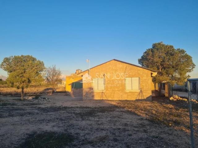 Casa con terreno en venta en Aspe, Pedanías Oeste