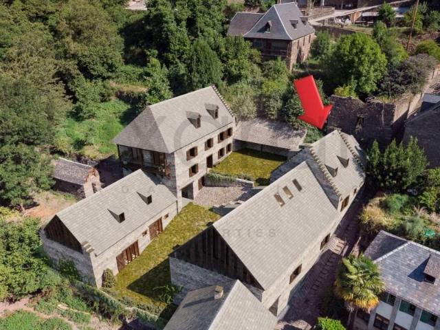 Casa con terreno en venta en Bausén