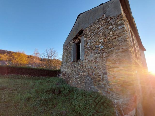 Casa con terreno en venta en Bembibre, Zona bierzo alto