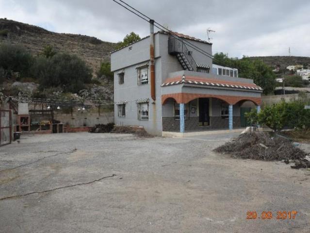 Casa con terreno en venta en Berja, BENEJÍ