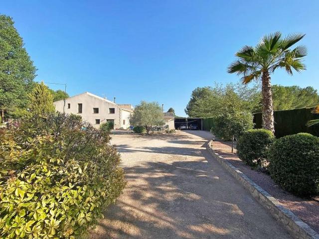 Casa con terreno en venta en Culebrón