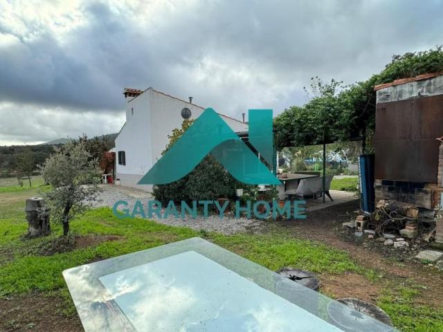Casa con terreno en venta en Cáceres, Cáceres