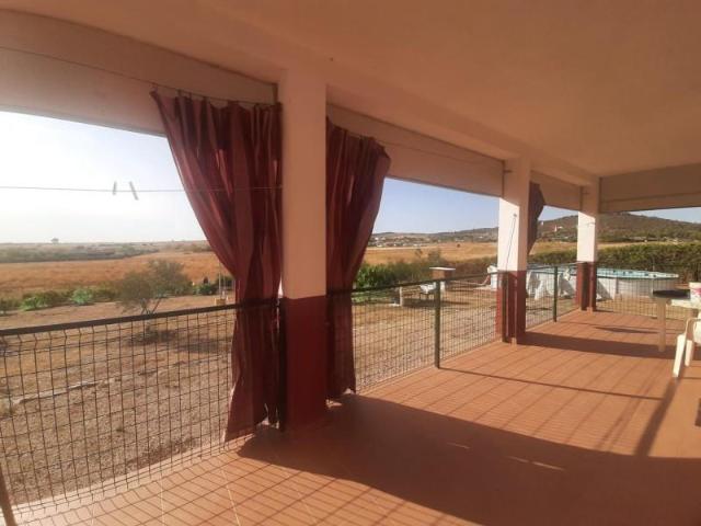 Casa con terreno en venta en Cáceres, El pradillo