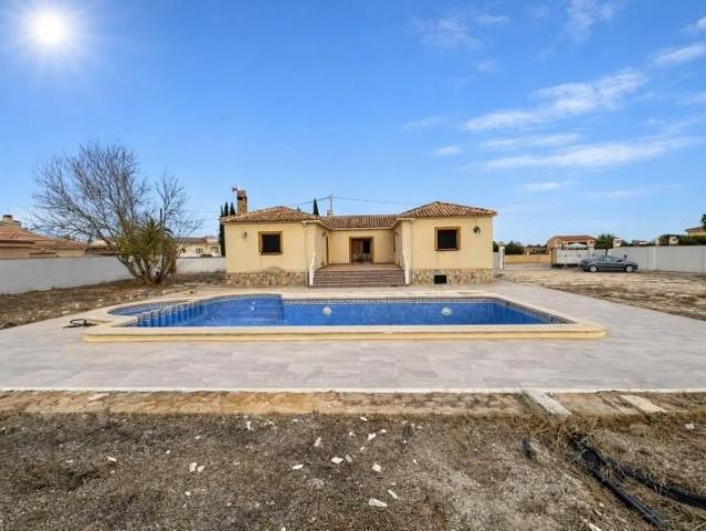Casa con terreno en venta en Catral, Comunidad valenciana