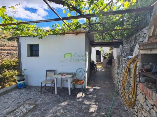 Casa con terreno en venta en Cómpeta, Competa