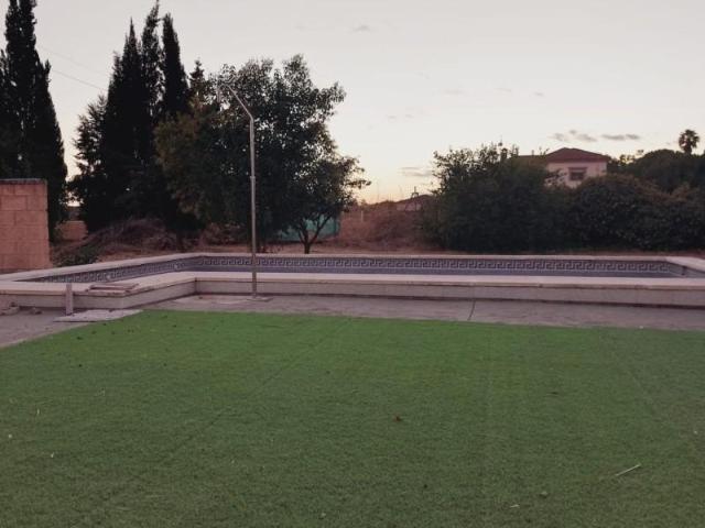 Casa con terreno en venta en Córdoba, El Higuerón