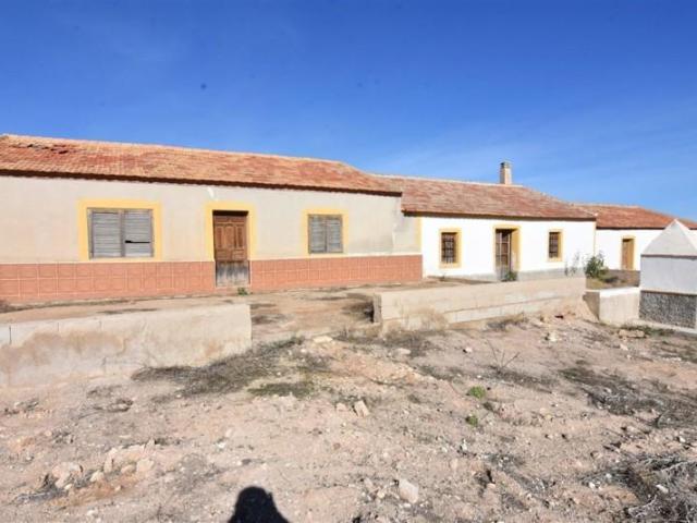Casa con terreno en venta en Corvera, La murta