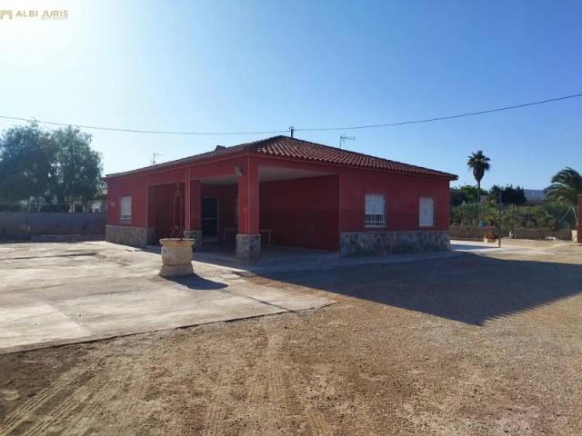 Casa con terreno en venta en Crevillent, PART. DEL BOCH
