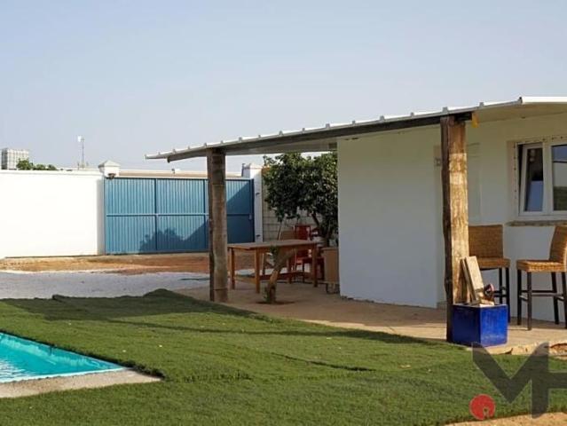 Casa con terreno en venta en Dos Hermanas, HUERTA EL PILAR, 14720