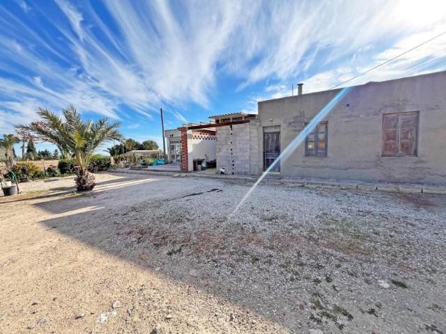 Casa con terreno en venta en Elche, La Galia Bonavista