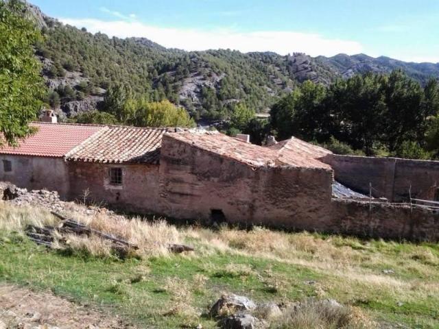 Casa con terreno en venta en Guadix, Centro
