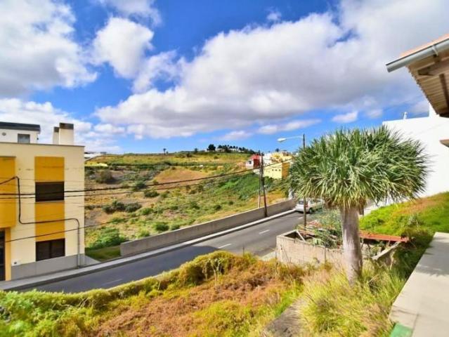 Casa con terreno en venta en Las Palmas de Gran Canaria, Tafira