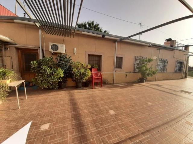 Casa con terreno en venta en Lorca, Tercia