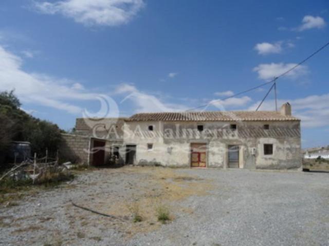 Casa con terreno en venta en Puerto Lumbreras