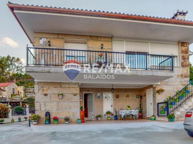 Casa con terreno en venta en Ponteareas, Galicia