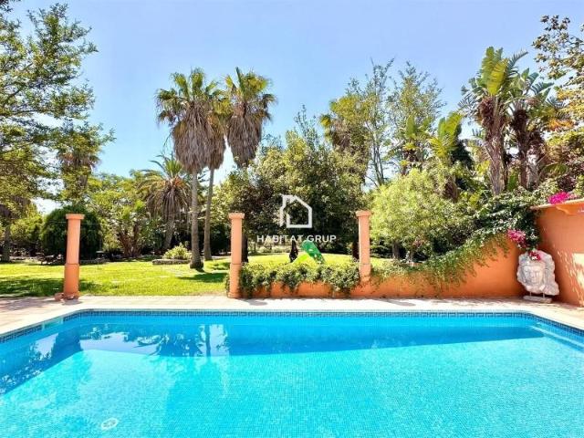 Casa con terreno en venta en Sant Lluís