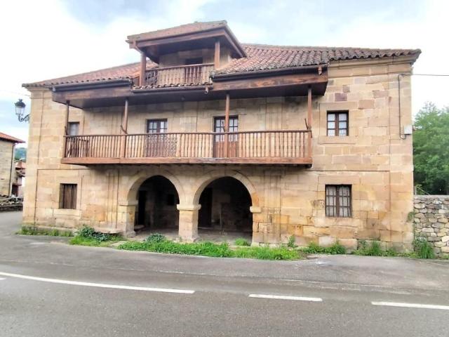 Casa con terreno en venta en Saro, Saro