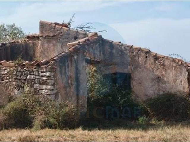 Casa con terreno en venta en Tortosa