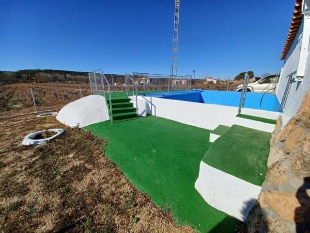 Casa con terreno en venta en Villalgordo del Júcar, Villalgordo Del Jucar