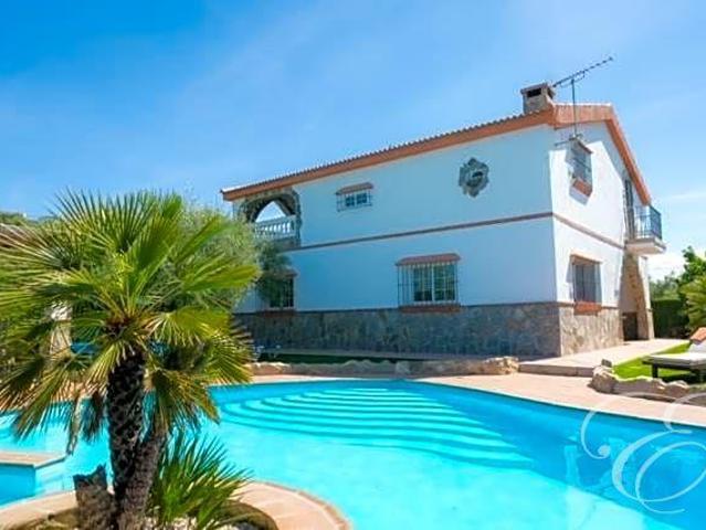 Casa con terreno en venta en Villanueva de la Concepción, Villanueva de la Concepción