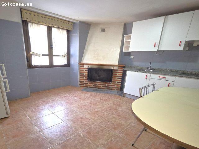 CASA CON TERRENO Y ANTOJANA/PATIO EN LLANOS ALLER ASTURIAS